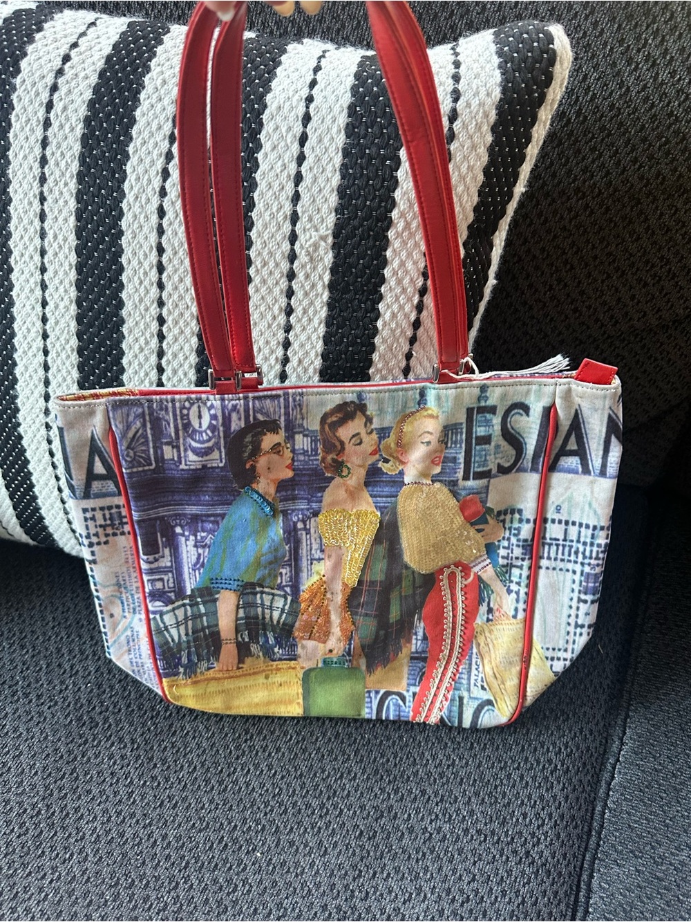 Isabella Fiore Red-Handled Illustrated Fashion Tote